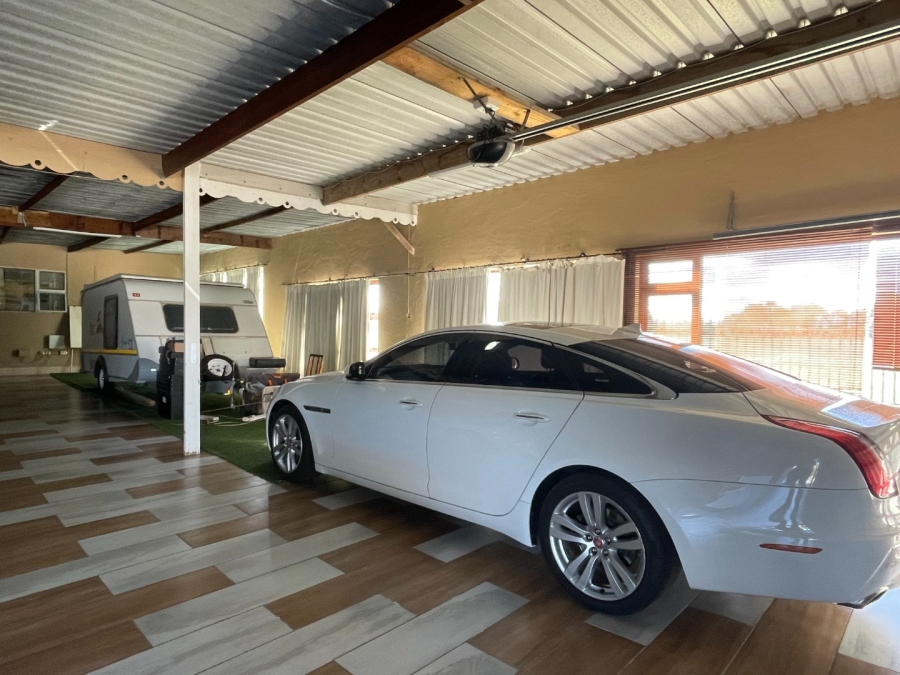 10 Bedroom Property for Sale in Roodefontein AH Western Cape